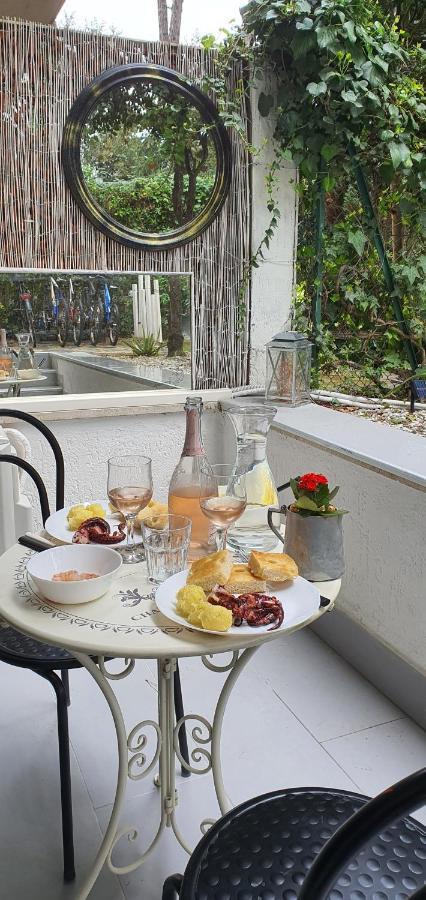 Domusauroom, Relax Nel Cuore Della Versilia - Pet Friendly Viareggio Eksteriør billede